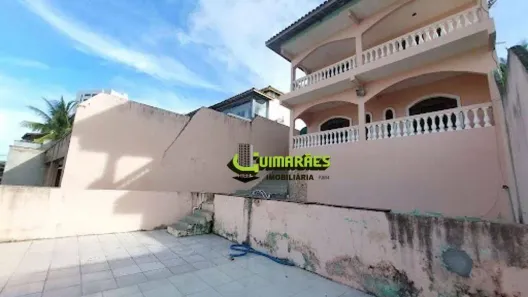Casa com 4 Quartos à venda, 240m² no Pituaçu, Salvador