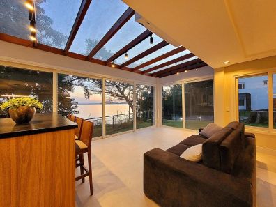 Casa de Condomínio com 4 Quartos para venda ou aluguel, 336m² no Pedra Redonda, Porto Alegre