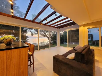 Casa de Condomínio com 4 Quartos para alugar, 336m² no Pedra Redonda, Porto Alegre