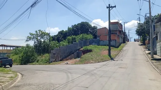 Lote/Terreno à venda, 1500m² no Parque Novo Horizonte, Itaquaquecetuba