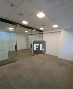 Sala Comercial para venda ou aluguel, 84m² no Alphaville Empresarial, Barueri
