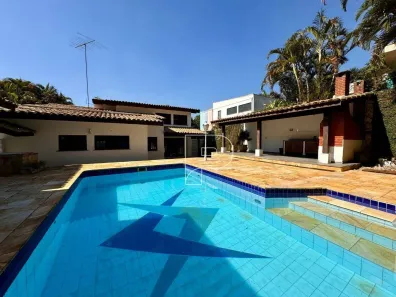 Casa com 3 Quartos para alugar, 480m² no Vila Santo Antônio, Cotia