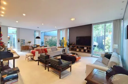 Sobrado com 4 Quartos à venda, 274m² no Vila Mariana, São Paulo