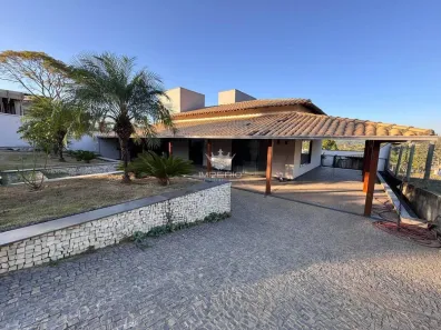 Casa de Condomínio com 3 Quartos à venda, 1000m² no Centro, Itaúna