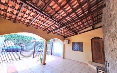 Casa com 3 Quartos à venda, 210m² no Vila Planalto, Campo Grande