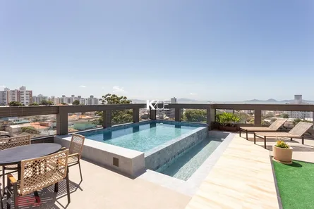 Apartamento com 2 Quartos à venda, 79m² no Canto, Florianópolis