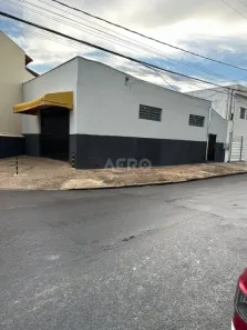 Galpão/Depósito/Armazém com 1 Quarto para alugar, 210m² no Vila Lemos, Bauru