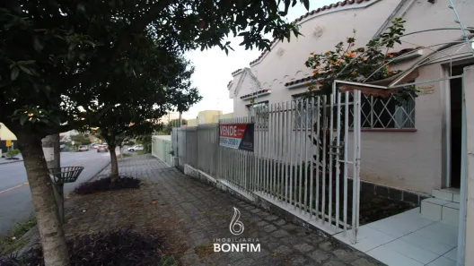 Casa com 2 Quartos à venda, 236m² no Água Verde, Curitiba