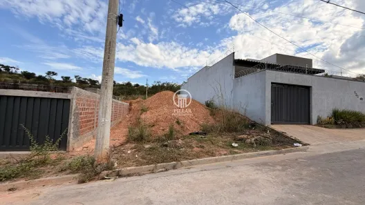 Lote/Terreno à venda, 180m² no Mirante do Sol, Montes Claros