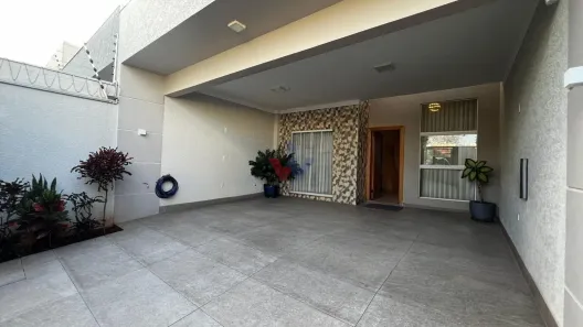 Casa com 2 Quartos à venda, 104m² no Jardim Monte Rei, Maringá