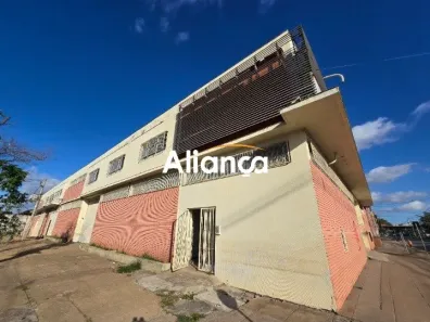 Galpão/Depósito/Armazém para alugar, 2000m² no Navegantes, Porto Alegre