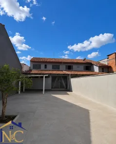 Casa com 3 Quartos para alugar, 377m² no Parque Veiga Jardim, Aparecida de Goiânia