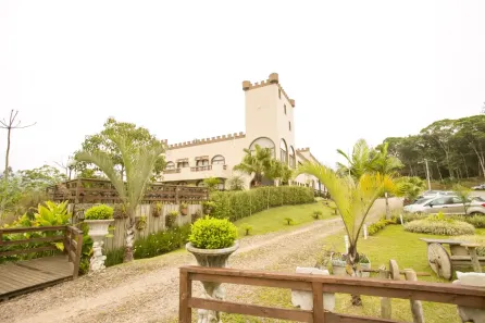 Galpão/Depósito/Armazém com 4 Quartos à venda, 2040m² no Vargem Grande, Águas Mornas