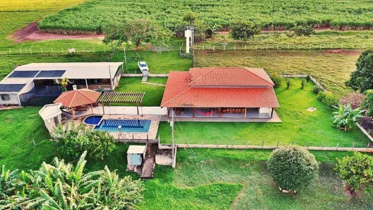 Fazenda/Sítio com 3 Quartos à venda, 450m² no Capelinha do Barreiro, Uberaba