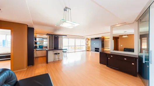 Apartamento com 3 Quartos para alugar, 180m² no Mossunguê, Curitiba