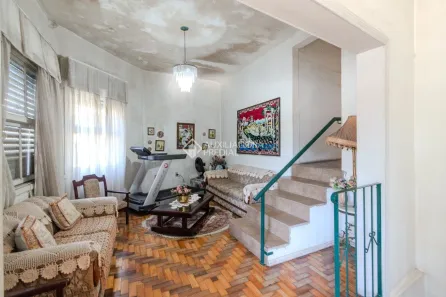 Casa com 4 Quartos à venda, 200m² no Santo Antônio, Porto Alegre