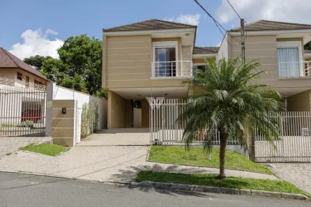 Casa com 3 Quartos à venda, 194m² no Santo Inácio, Curitiba