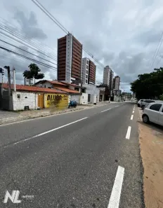 Imóvel Comercial com 3 Quartos para alugar, 200m² no Lagoa Nova, Natal
