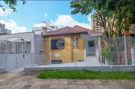 Casa com 7 Quartos para alugar, 260m² no Petrópolis, Porto Alegre