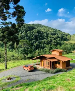 Fazenda/Sítio com 5 Quartos à venda, 126000m² no , Camanducaia