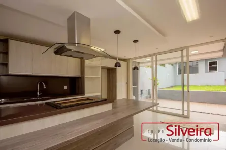 Casa com 2 Quartos à venda, 200m² no Vila Ipiranga, Porto Alegre