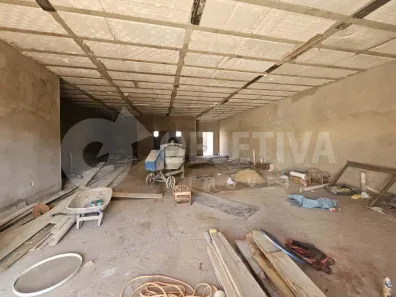 Ponto Comercial para alugar, 160m² no Laranjeiras, Uberlândia