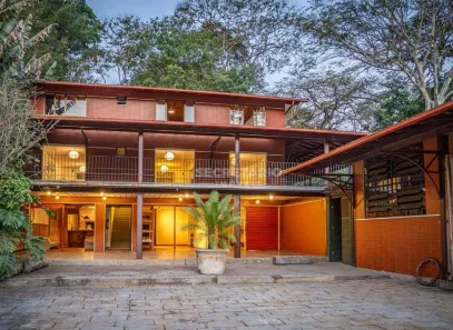Sala Comercial à venda, 732m² no Itaipava, Petrópolis
