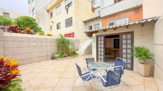 Casa com 3 Quartos à venda, 300m² no Azenha, Porto Alegre