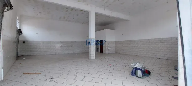 Prédio Comercial para alugar, 220m² no Sumaré, Caraguatatuba