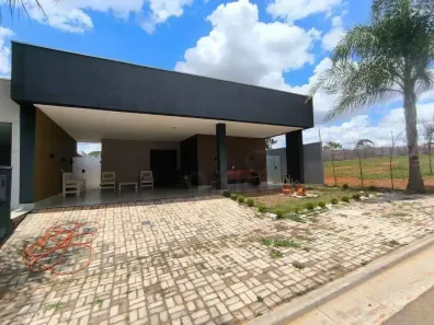 Casa de Condomínio com 4 Quartos à venda, 200m² no Condomínio Residencial Gaudi, Anápolis