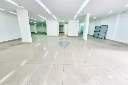 Ponto Comercial para alugar, 570m² no Centro, Juiz de Fora