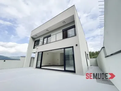 Casa com 3 Quartos à venda, 180m² no Trindade, Florianópolis