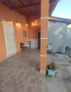 Casa com 3 Quartos para venda ou aluguel, 180m² no , Cascavel