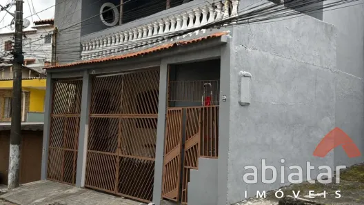Casa com 1 Quarto para alugar, 40m² no Jardim Três Irmãos, Taboão da Serra
