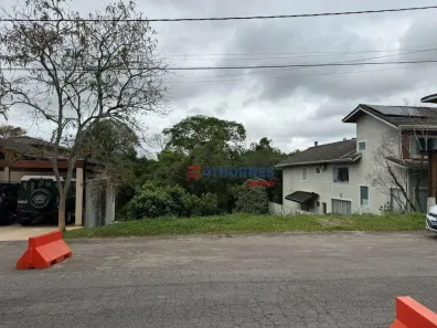 Lote/Terreno à venda, 516m² no Golf Gardens, Carapicuíba