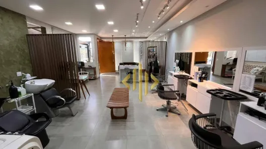 Prédio Comercial à venda, 216m² no Vila Jussara, Anápolis