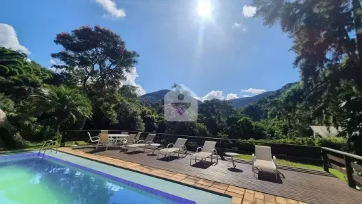 Casa com 4 Quartos à venda, 360m² no Bonsucesso, Petrópolis