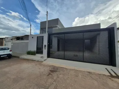 Casa com 3 Quartos à venda, 120m² no Ceilândia Sul, Brasília