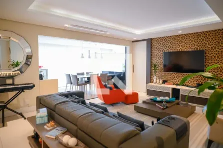 Apartamento com 3 Quartos à venda, 124m² no Vila Gumercindo, São Paulo