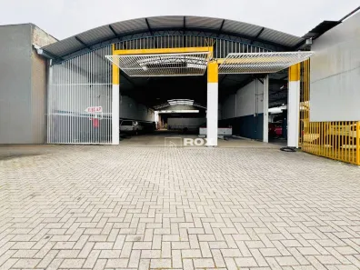 Galpão/Depósito/Armazém à venda, 234m² no Pinheirinho, Curitiba