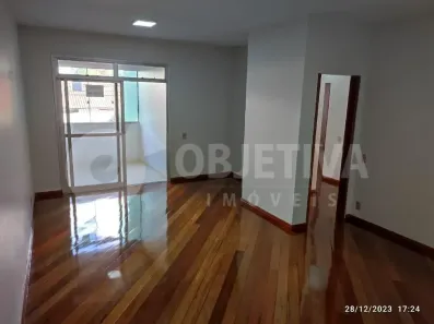 Apartamento com 3 Quartos para alugar, 117m² no Santa Mônica, Uberlândia