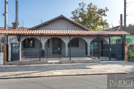 Casa com 7 Quartos para alugar, 630m² no Cavalhada, Porto Alegre
