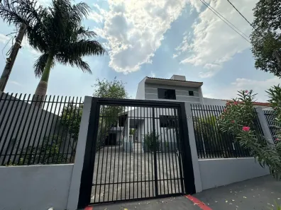 Sobrado com 4 Quartos à venda, 144m² no Cidade Jardim, Maringá