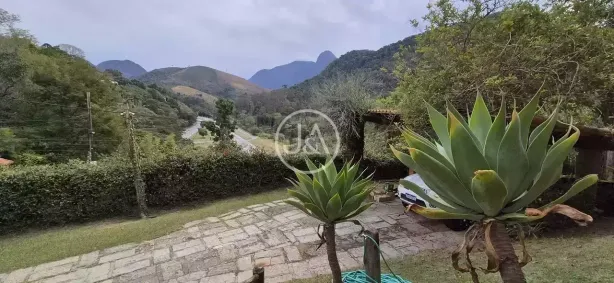 Casa com 3 Quartos à venda, 182m² no Araras, Petrópolis