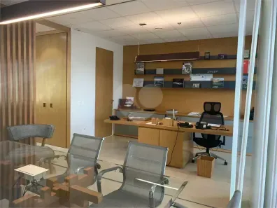 Sala Comercial à venda, 67m² no Vila Cordeiro, São Paulo