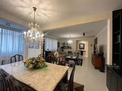Apartamento com 2 Quartos à venda, 137m² no Centro, Florianópolis