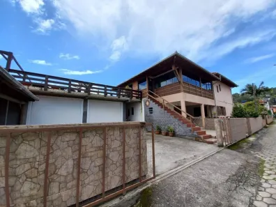 Casa com 7 Quartos à venda, 200m² no , Garopaba