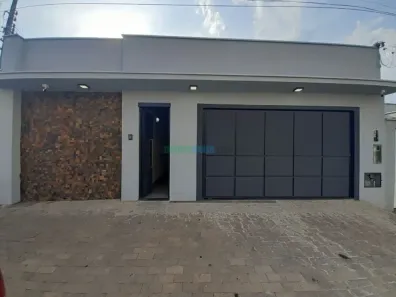 Casa com 3 Quartos para alugar, 380m² no São Dimas, Piracicaba