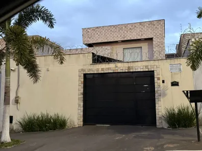Casa com 3 Quartos à venda, 150m² no Setor Santos Dumont, Goiânia