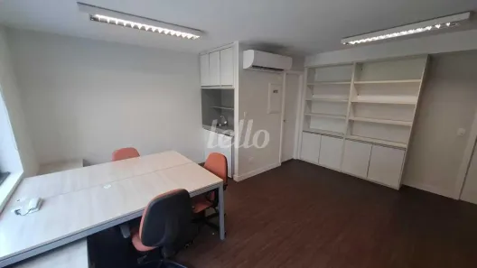 Sala Comercial para alugar, 30m² no Moema, São Paulo